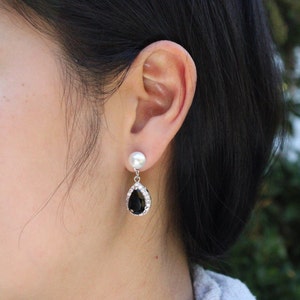 Black and white Bridesmaid gift wedding jewelry Bridesmaid earrings Pearl post earrings Bridal earrings mother bride wedding Gift prom XY1