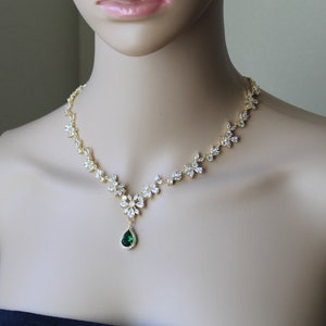 Emerald wedding earrings necklace bracelet set Bridal jewelry set Emerald green bridal necklace bridal jewelry set Emerald bridal earrings zdjęcie 2