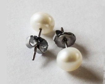 Titanium pearl best sale earrings