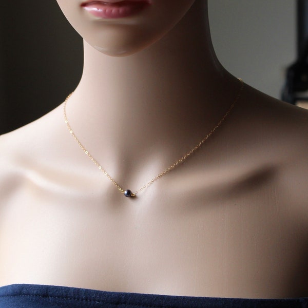 Genuine dainty fresh water peacock black pearl necklace 14K gold filled Small pearl necklace Black pearl necklace bridesmaid gift minimalist