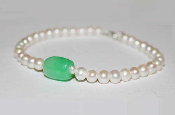Jade and pearl bracelet deals