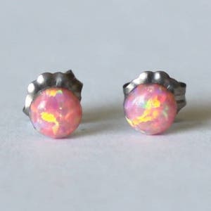 5mm Salmon Pink Opal stud earrings- Pure Titanium opal earrings - pink opal studs- Small opal earrings- Hypoallergenic- coral pink earrings