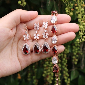 Burgundy red wedding earrings Bridal earrings Dark red bridesmaid earrings Bridesmaids gifts Garnet red bridal jewelry set Bridesmaids XY1