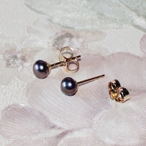 Tiny plum chocolate fresh water pearl studs- 14K gold filled earrings- small pearl earrings-Peacock purple pearl earrings-purple pearl studs