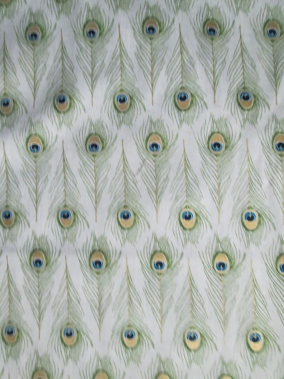 PEACOCK FEATHERS BLUE GREEN METALLIC GOLD BLACK FEATHERS COTTON FABRIC FQ