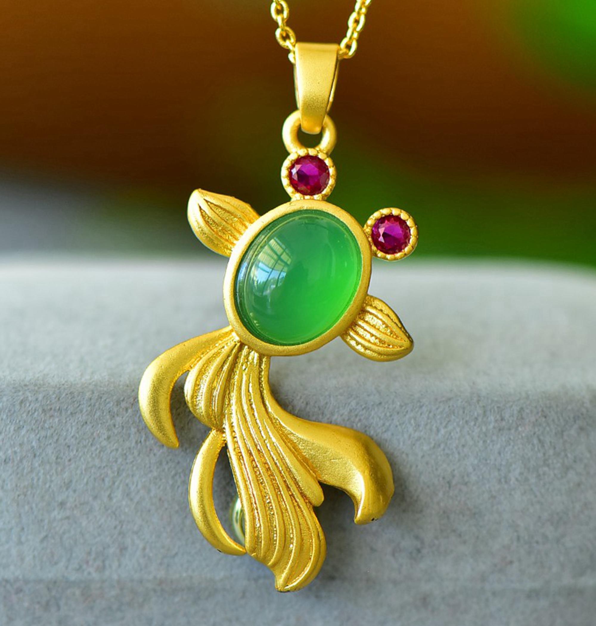魚の翡翠ペンダント - Etsy 日本