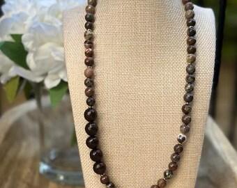 Sautoir Vintage élégant à 16 Motifs - Collier Pendentif - Neuf Sans étui