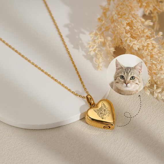 Urn Necklace for Pet Ashes, Custom Pet Photo, Cat Urn Pendant for Ashes, Heart Cremation Jewelry,Memorial Urn for Pet Loss Gift,Gift for Her