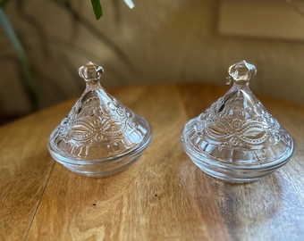 Ein Stück handgefertigte marokkanische Klarglas (Tajin) Glas mit Deckel - verzierte Konfektschale