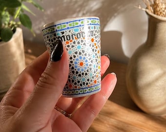 Marokkanische Keramiktasse - Souvenirbecher, farbenfroher Tee- oder Kaffeebecher