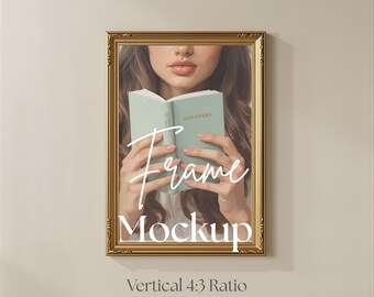 Makieta pionowej złotej ramki • Beżowa grafika ścienna (pobranie cyfrowe)