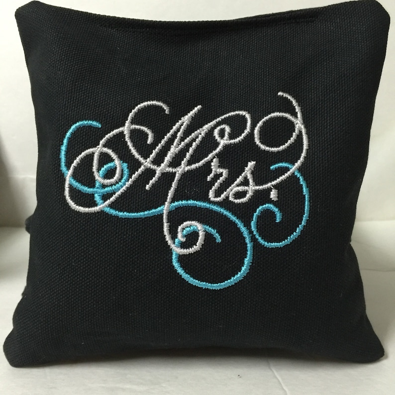 Mr and Mrs Wedding Cornhole Bags, Custom Cornhole Bags, Embroidered