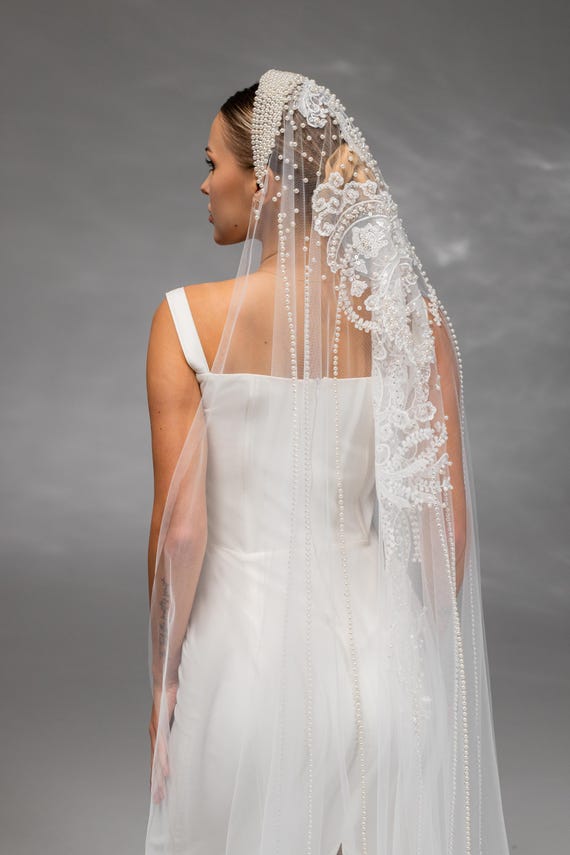 Pearl Wedding Veil Long Italian Tulle, Classic Pearl Edge  display picture 2