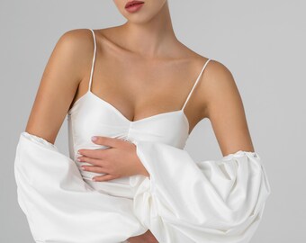 Bridal Cape Veil Long Ivory, Elegant Shoulder Capelet for Wedding, Dramatic Boho Style, Bridal Accessories, Wedding Cape with Flowing Veil