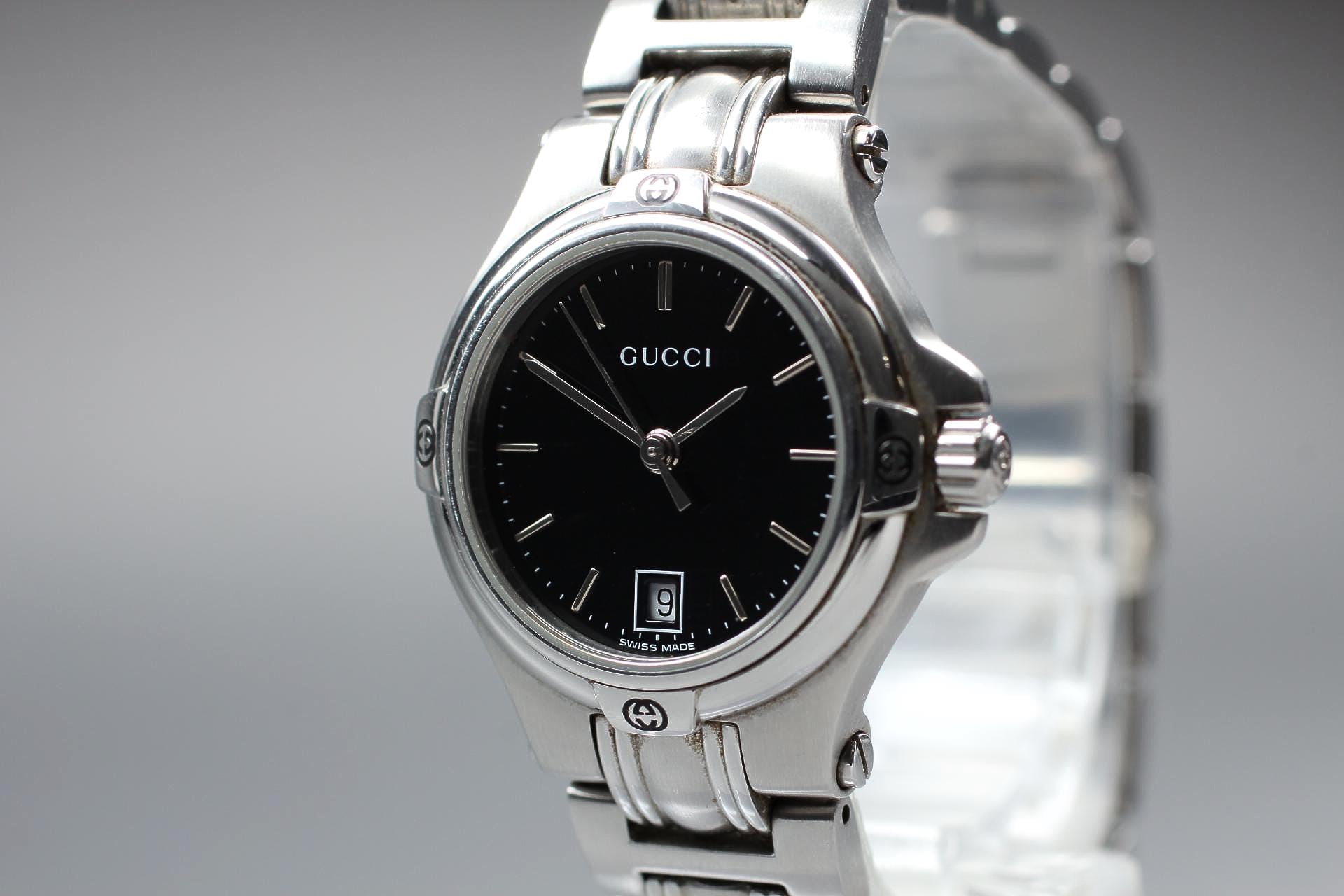 【新品電池】GUCCI グッチ 9040L ラウンド ブラック文字盤 シルバー 新品電池【ほぼ新品】グッチ 9040L ブラック文字盤 クォーツ
