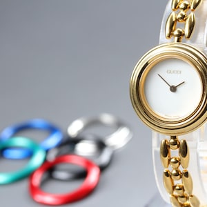 Reloj de pulsera vintage con bisel intercambiable 11/12.2 (casi nuevo), 6 colores, brazalete dorado, movimiento de cuarzo para mujer.