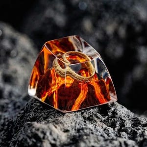 Lor.d Der Ringe Artisan Tastenkappe - Handgefertigte Resin Tastenkappe Für Mechanische Tastaturen - Mount Doom Und Goldener Ring Design - Gamer Geschenk