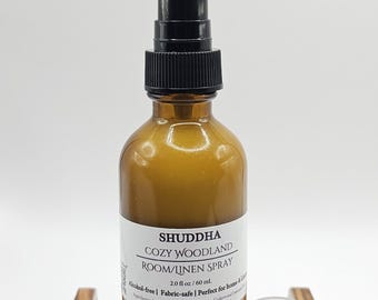 Cozy Woodland Room Linen Spray – Cedarwood Sandalwood Mist (Alcohol-Free)