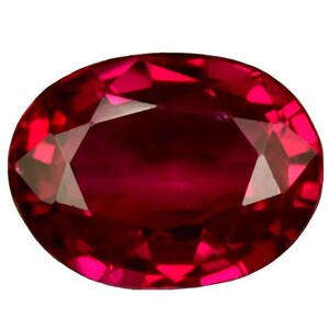 Puede incluir: Gema de rubí de talla ovalada con un tono rojo intenso. La gema tiene múltiples facetas que reflejan la luz, creando un efecto brillante. El rubí se encuentra sobre un fondo blanco, resaltando su color y brillo.