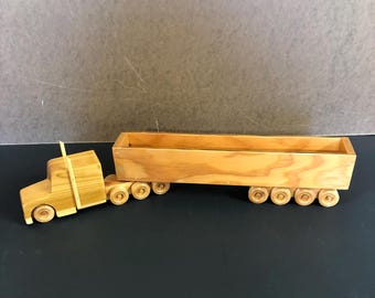 Semi Truck | Large | Clear Coat