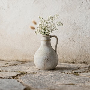 Jarra de cerámica rústica, decoración de cerámica neutra estilo granja, hogar estilo cottagecore