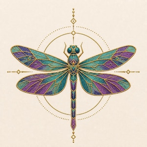 Peut inclure: Illustration détaillée d'une libellule aux ailes de style vitrail turquoise et violet. La libellule est centrée dans un cercle doré ponctué et ornée de formes et de lignes géométriques dorées sur fond crème.
