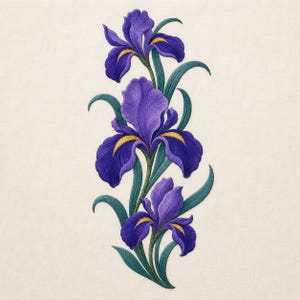 Könnte beinhalten: Ein gestickter Aufnäher mit drei leuchtend violetten Irisblüten mit gelben Akzenten auf den Blütenblättern. Das Design umfasst lange, schmale, dunkelgrüne Blätter, die sich um die Stängel winden und ein vertikales Blumenarrangement bilden.
