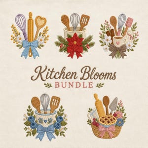 Może przedstawiać: Zestaw wzorów hafciarskich zatytułowany Kitchen Blooms BUNDLE, przedstawiający pięć różnych kompozycji przyborów kuchennych, w tym trzepaczki, wałki i łopatki, ozdobionych kolorowymi kwiatami, jagodami, gałązkami sosny i kokardami.