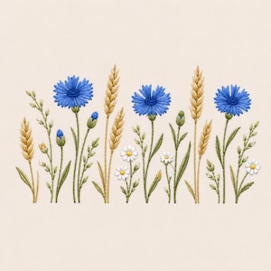 Puede incluir: Un patrón de bordado que presenta tres acianos de color azul vibrante, varios tallos de trigo dorado y pequeñas margaritas blancas con centros amarillos. El diseño incluye tallos y hojas verdes, dispuestos en una composición botánica horizontal.