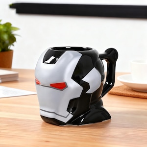 Marvel Deadpool Ceramic Mug, Superhero Gift Iron Man (black)