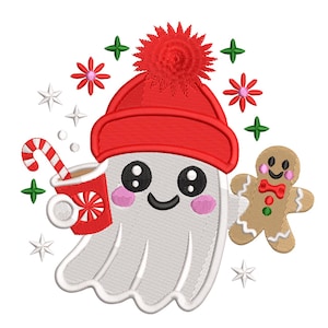 Puede incluir: Diseño bordado con un fantasma amigable con un gorro de invierno rojo, sosteniendo una taza con un bastón de caramelo. Un hombre de jengibre y acentos festivos completan el tema navideño.