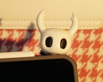Hollow Knight Mini Desk Figure Small Knight Figure Cute Game Desk Accessory
