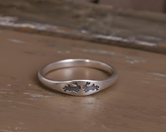 Sterling Silver Bunny Signet Ring – Dainty Rabbit Jewellery