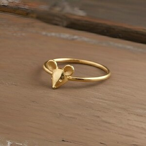 Bague souris Dainty en plaqué or 14 carats - Bijoux animaliers minimalistes