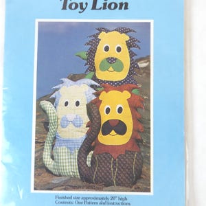 Vintage Patchwork Lion Sewing Pattern: 1979 Toy - Yours Truly