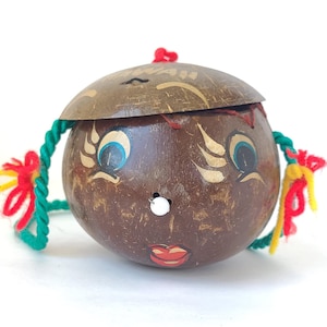 Vintage Coconut Purse: Hand-Painted Hawaiian Souvenir Tiki Decor