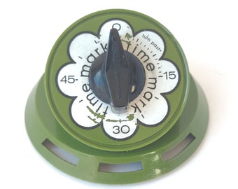 Vintage Avocado Green Kitchen Timer by Mark Time with White Flower Face - Vintage Timer / Vintage Mark Time / Seventies Kitchen