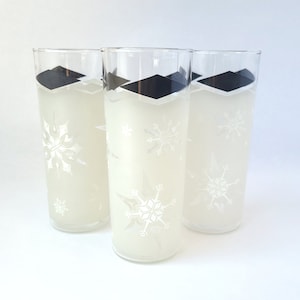 Vintage Snowflake Frosted Glass Tumblers - Anchor Hocking Set of 3