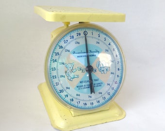 Vintage American Family Nursery Scale, White Scale With Blue and