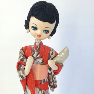 Vintage Big Eyes Japanese Doll in Kimono Vintage Doll / Kimono Doll / Pose Doll / Kitschy Cute / Kitschy Doll / Japanese Fashion Doll image 2