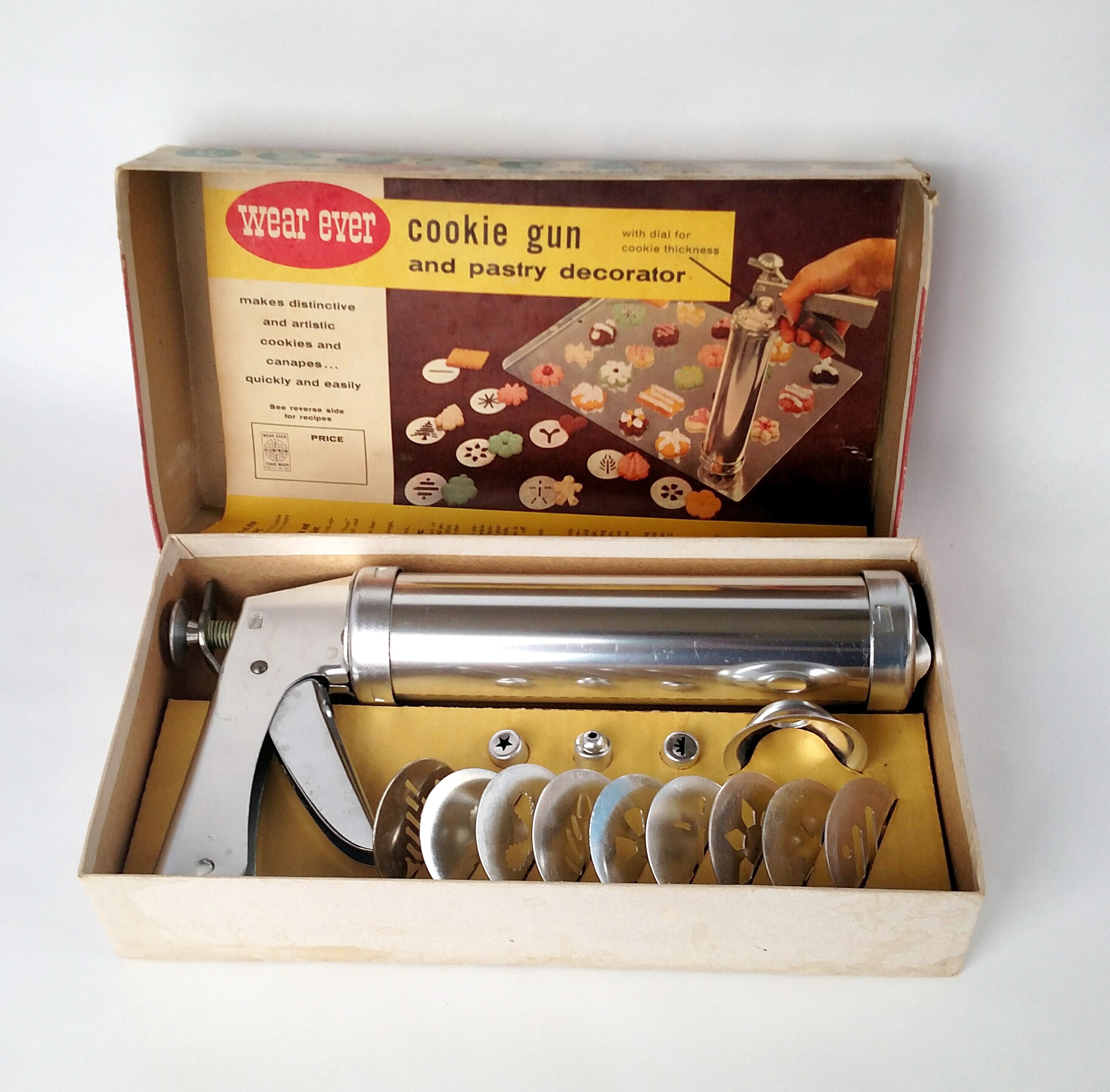 Vintage Cookie Gun and Pastry Decorator by Wear Ever