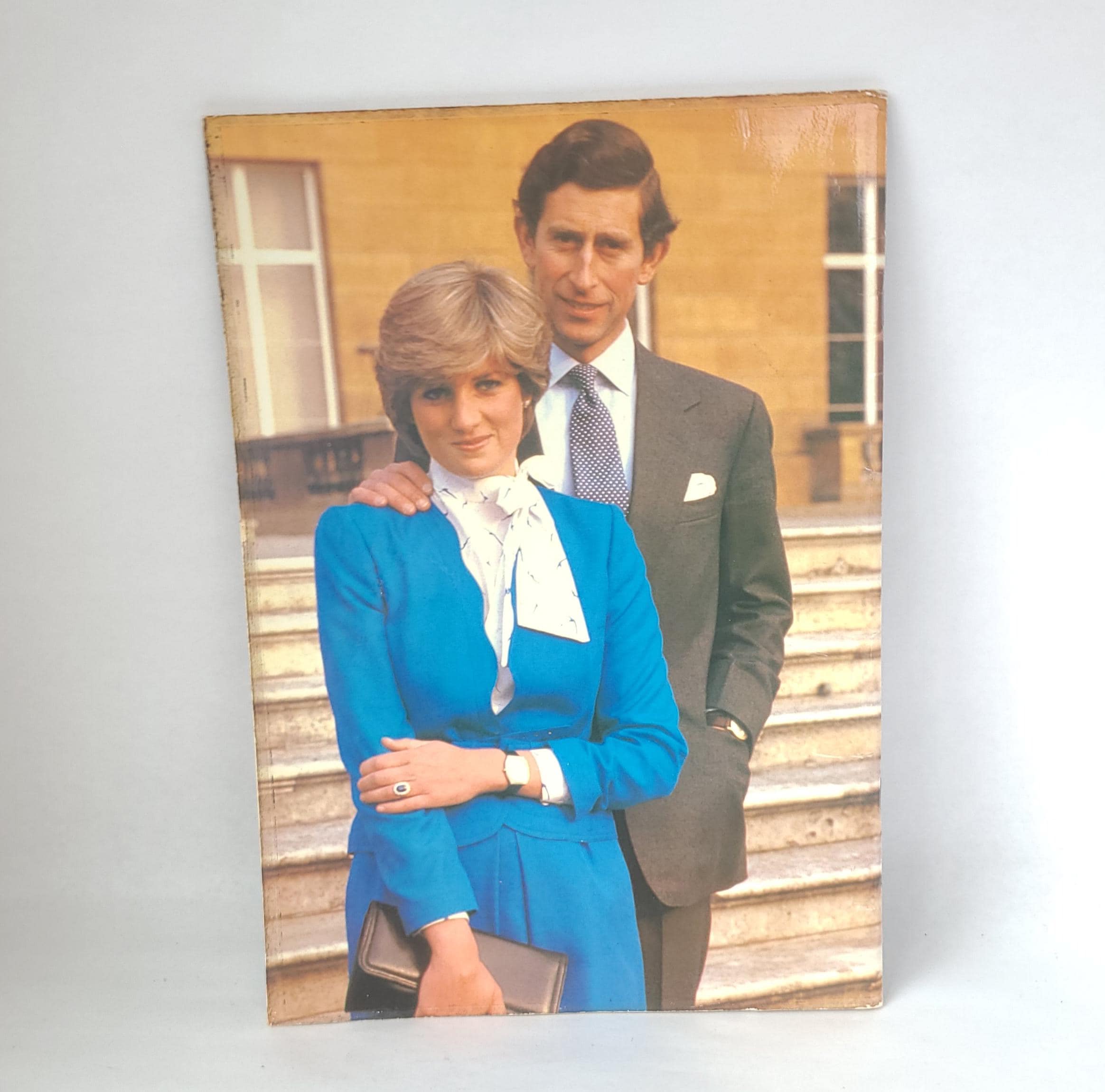 1981年ロイヤルウェディング記念ブック：チャールズ皇太子とダイアナ妃