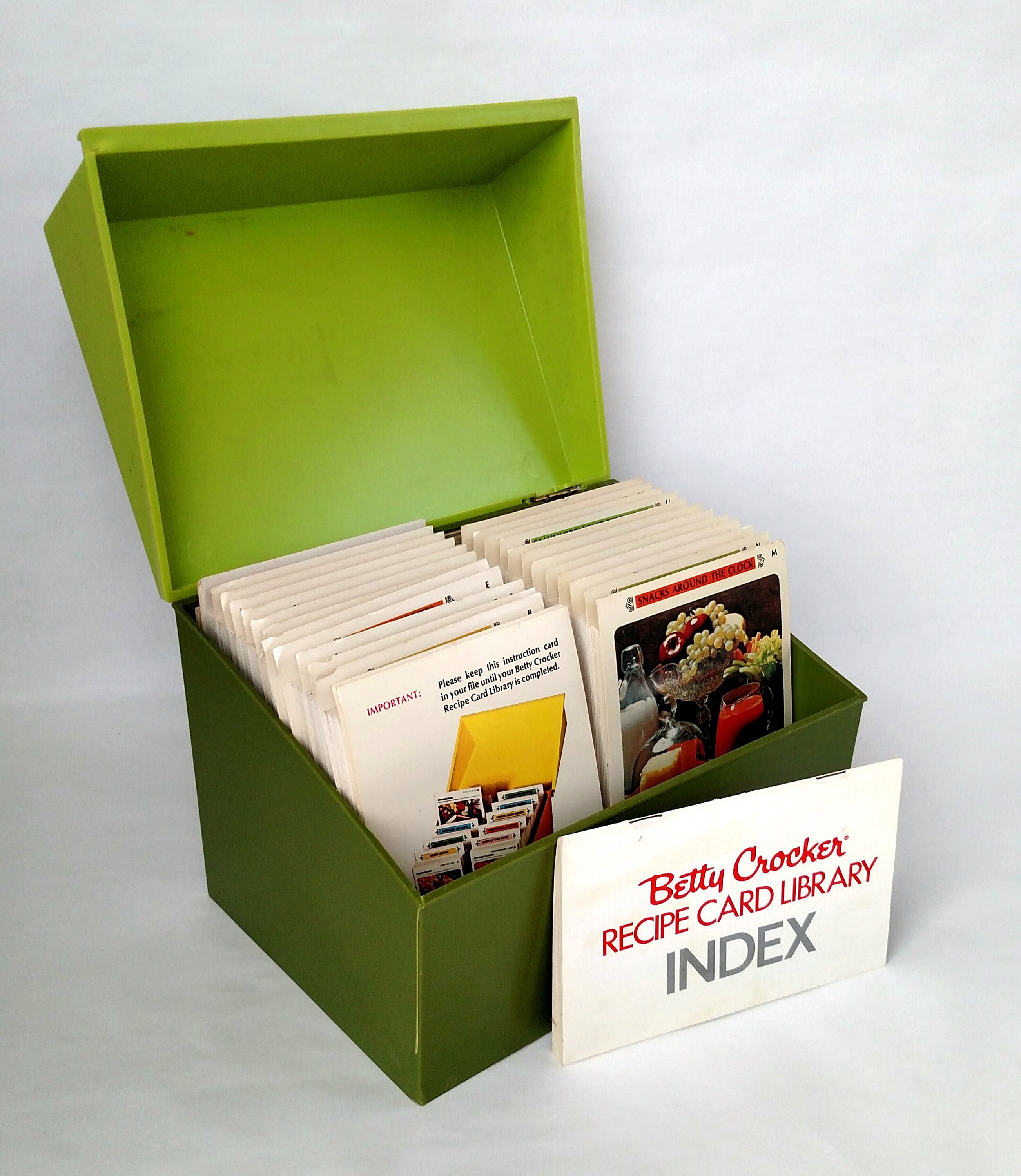 Vintage 1971 Betty Crocker Recipe Card Library Box Set