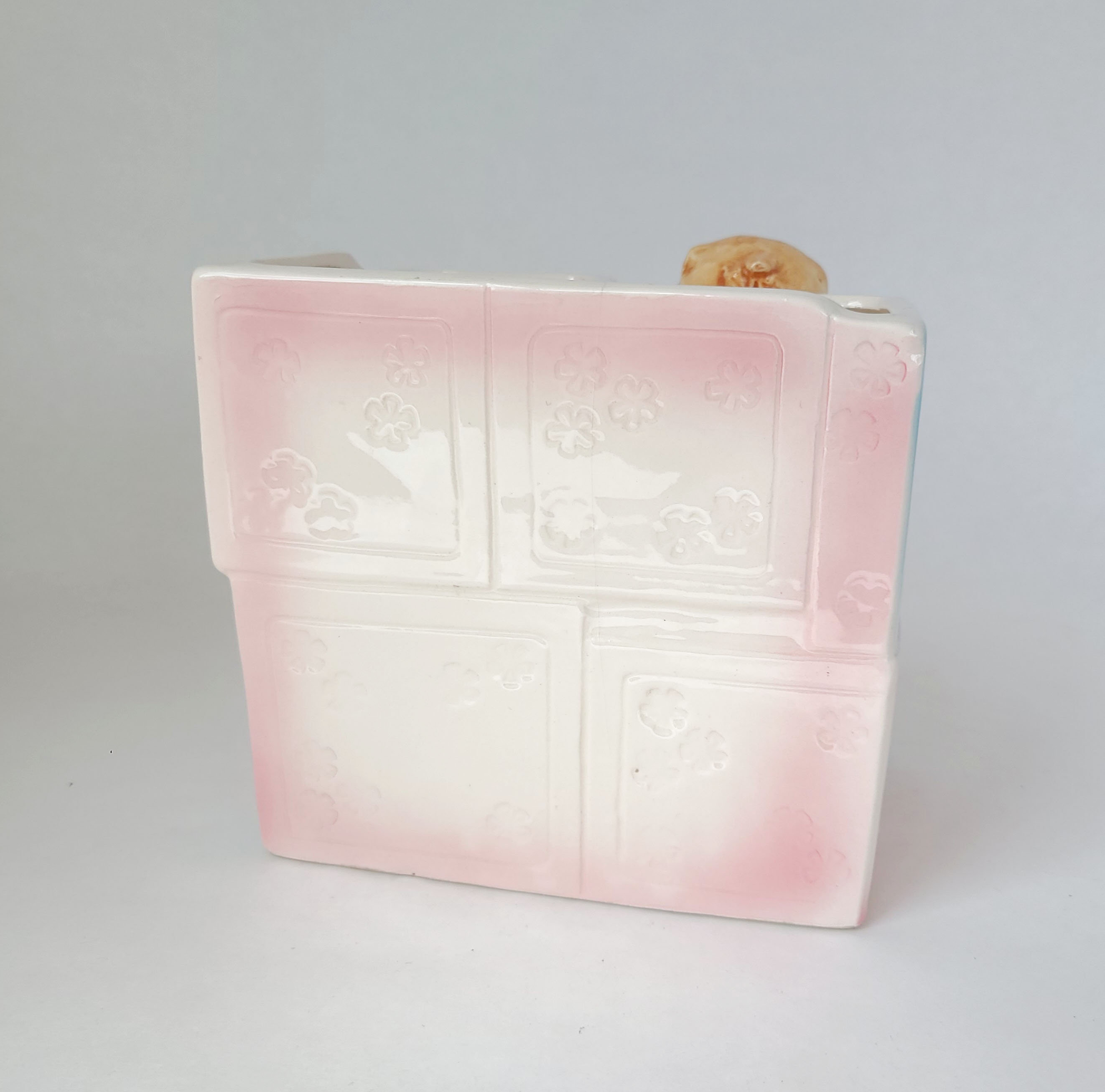 【みう】ヴィンテージ　ベビープランター♡、abc 陶器　プランター♡ Vintage Ceramic Baby Planter: Alphabet Block Nursery Decor - Made