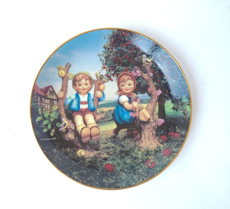 Vintage 1989 M.I Hummel Apple Tree Boy and Girl Collectible Plate From The Little Companions Collection Hummel Plate / Kitschy Cute image 1