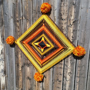 Vintage 1970's Yarn God's Eye in Orange, Brown and Yellow Ojo De Dios Vintage God's Eye / Seventies Wall Decor image 4