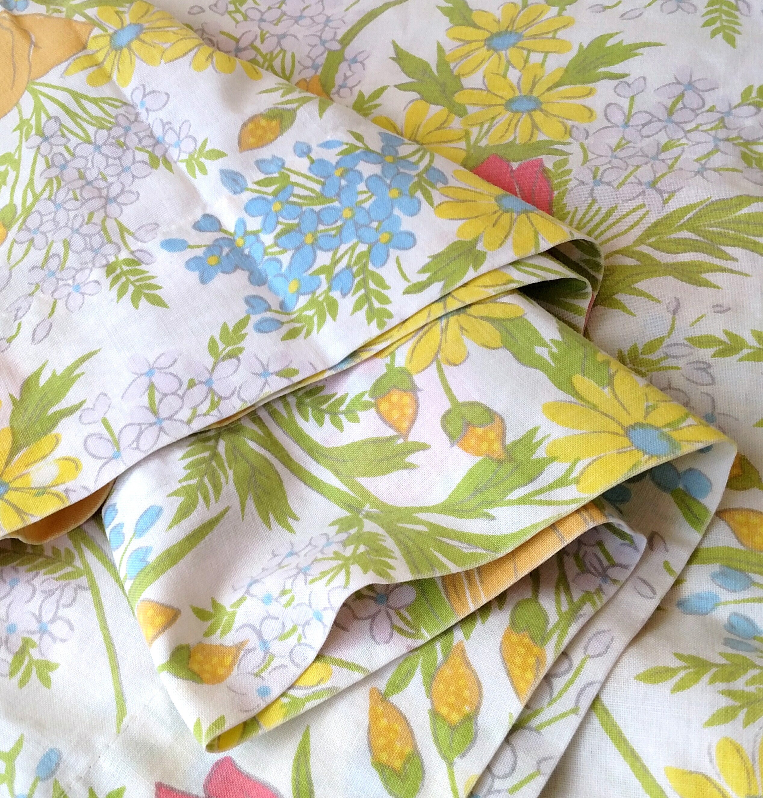 Vintage Floral Full Size Flat Sheet by Dantrel