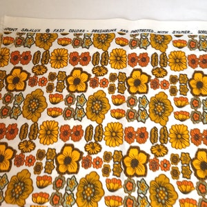 Vintage Dupont Savalux Screen Print Floral Fabric 62 x 49 Groovy Fabric / Retro Fabric / Vintage Fabric image 3
