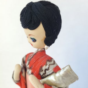 Vintage Big Eyes Japanese Doll in Kimono Vintage Doll / Kimono Doll / Pose Doll / Kitschy Cute / Kitschy Doll / Japanese Fashion Doll image 4
