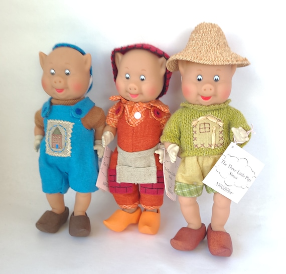 ピーナッツ フィギュア3体セットMADAME ALEXANDER 2001年製品 Madame Alexander Three Little Pigs Set - Straw, Brick and Stick